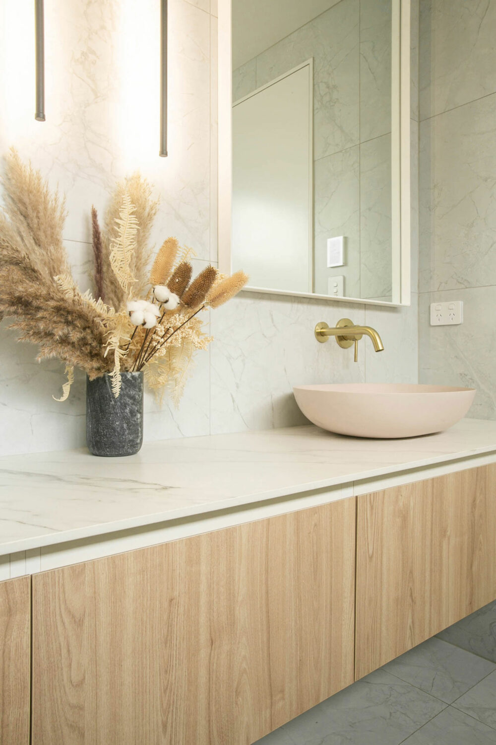 ARUVO™ PURITY Composite Stone Framed Rectangle Mirror 750/900mm - Image 2