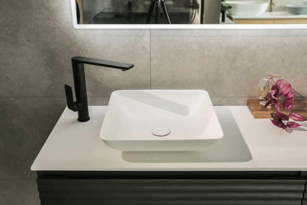 ARUVO™ HANNAH Composite Stone Coutnertop Basin - Image 3