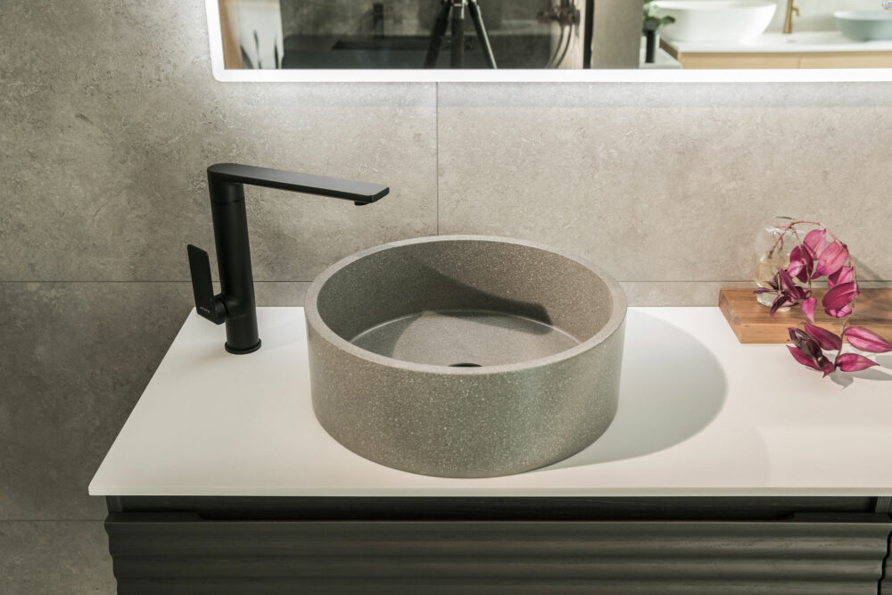 ARUVO™ ISABELLA Concrete Countertop Basin - Image 2
