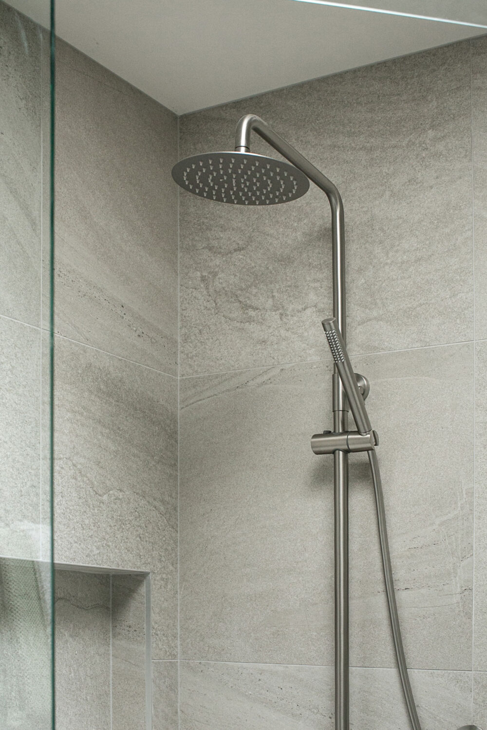 ARUVO™ VENTRO Shower Column | Brushed Nickel - Image 5