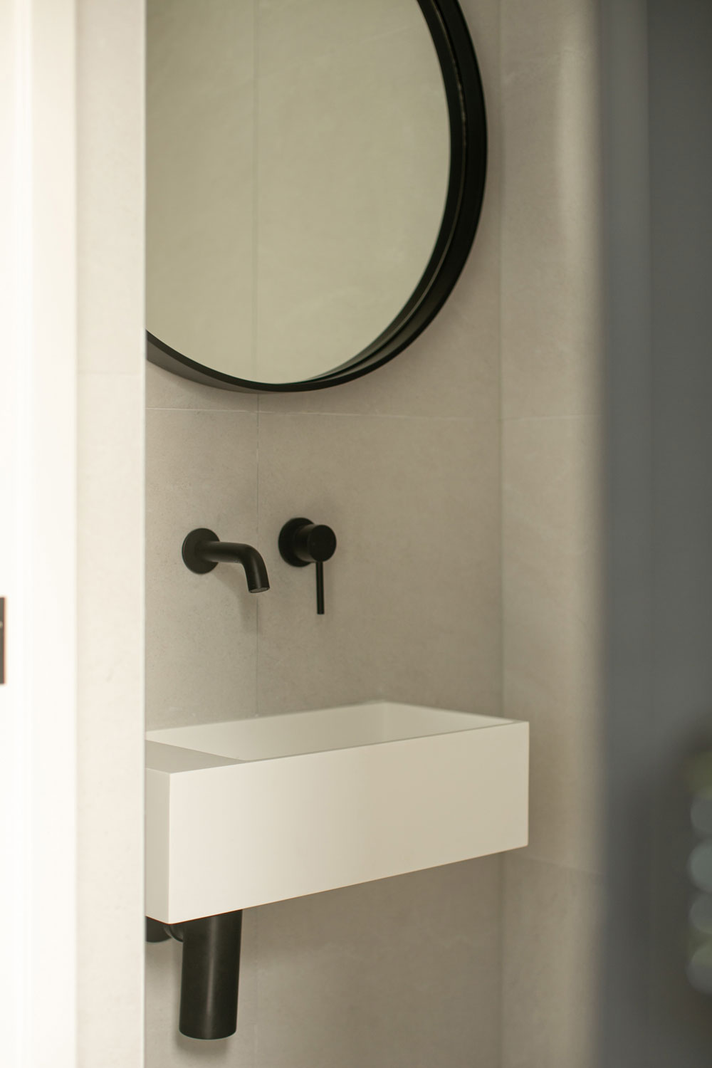 ARUVO® VENTRO Basin/Shower/Bath Mixer | Matte Black - Image 4