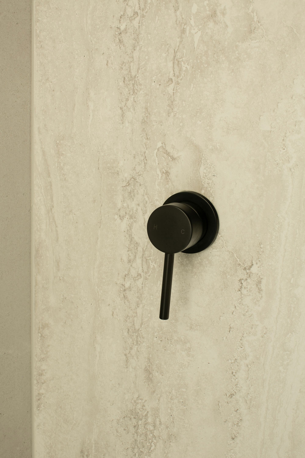 ARUVO® VENTRO Basin/Shower/Bath Mixer | Matte Black - Image 3