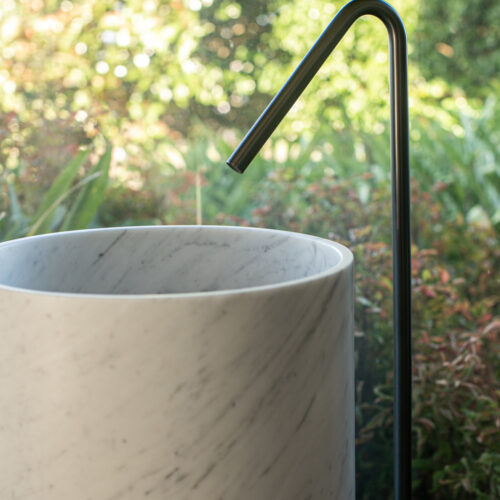 ARUVO® VENATA Natural Marble Pedestal Basin | White