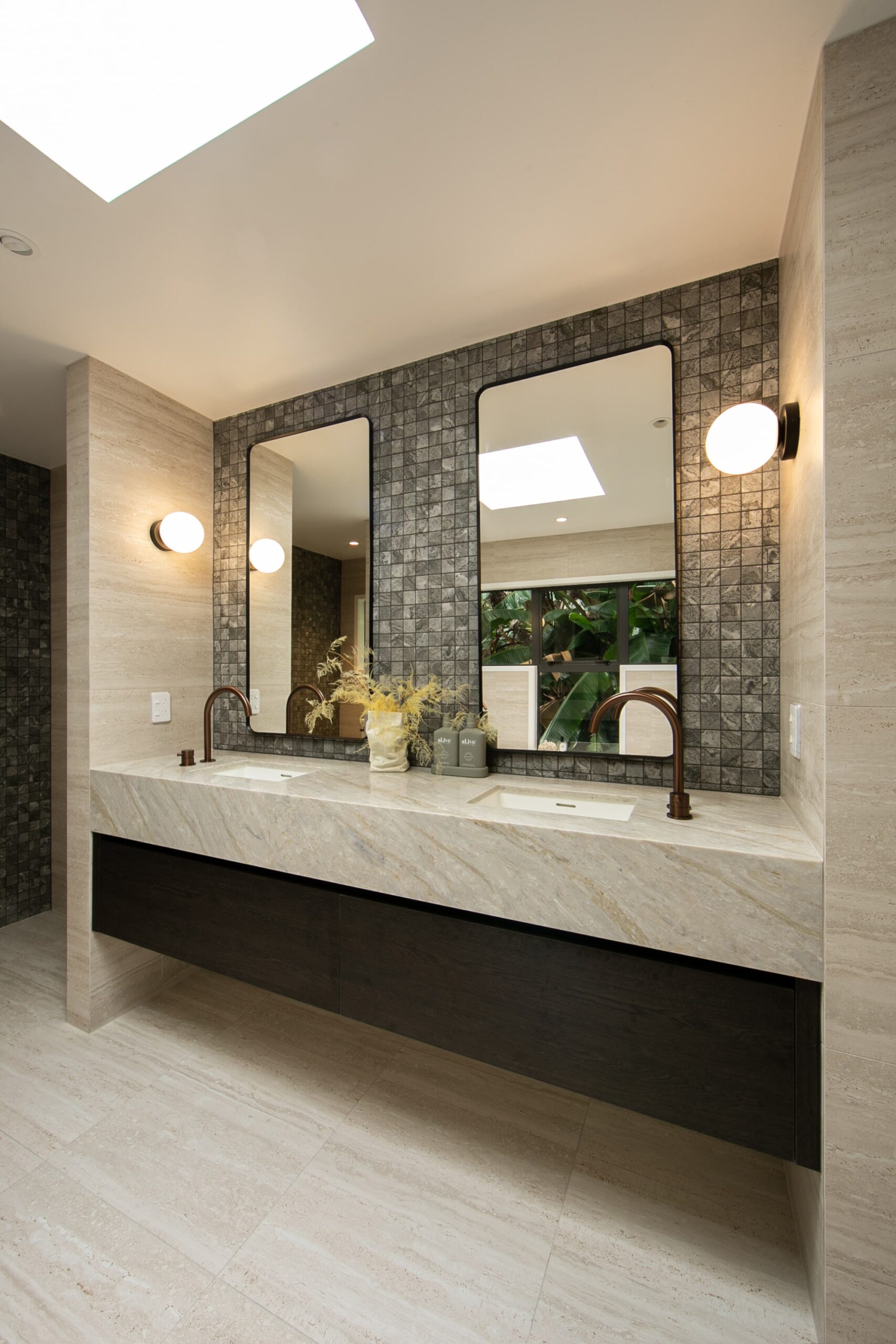 ARUVO® VENTRO Deck-mount Basin Mixer | Brushed Bronze - Image 3