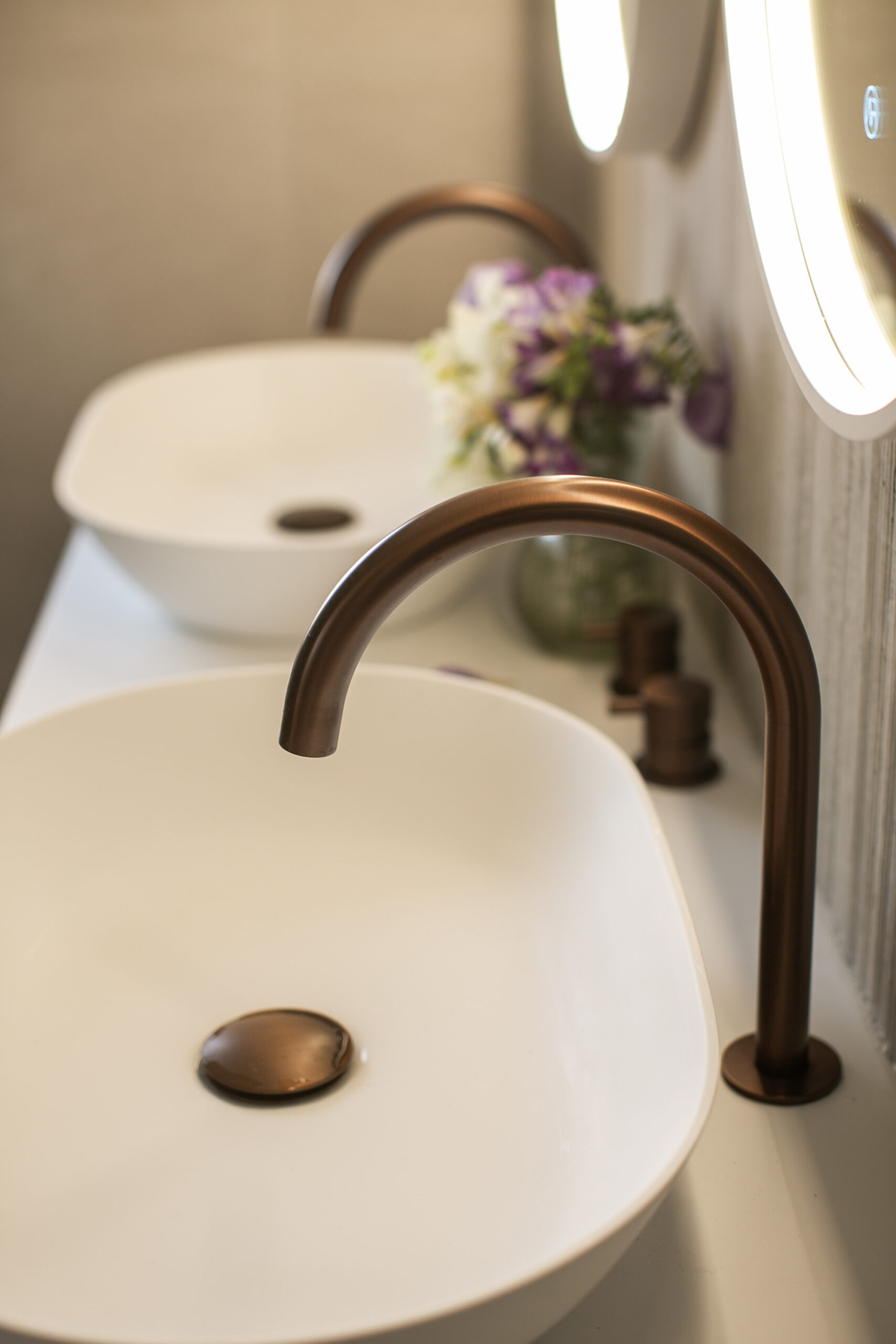 ARUVO® VENTRO Deck-mount Basin Mixer | Brushed Bronze - Image 5